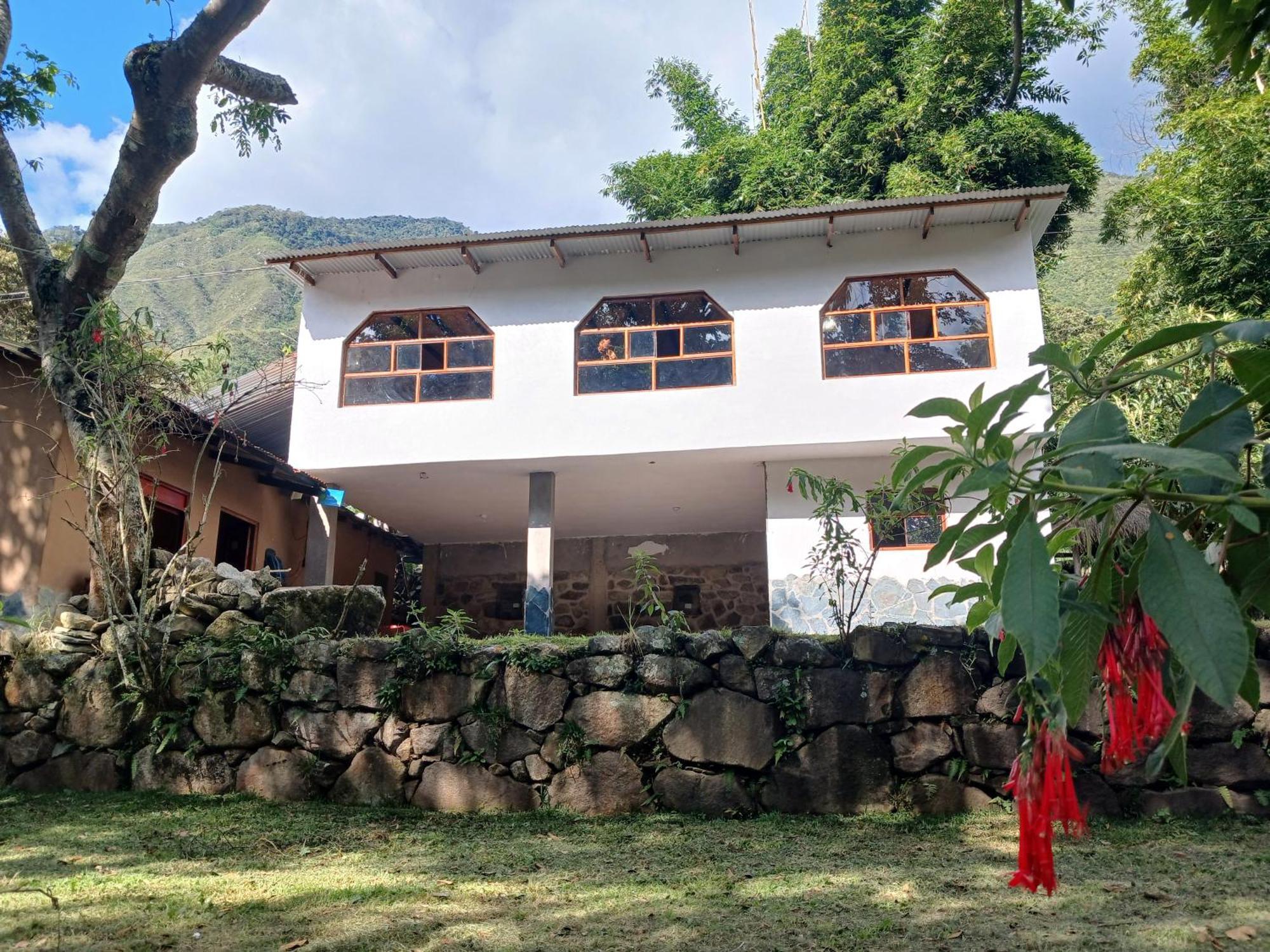 Lia B&B Lucmabamba Sahuayaco Esterno foto
